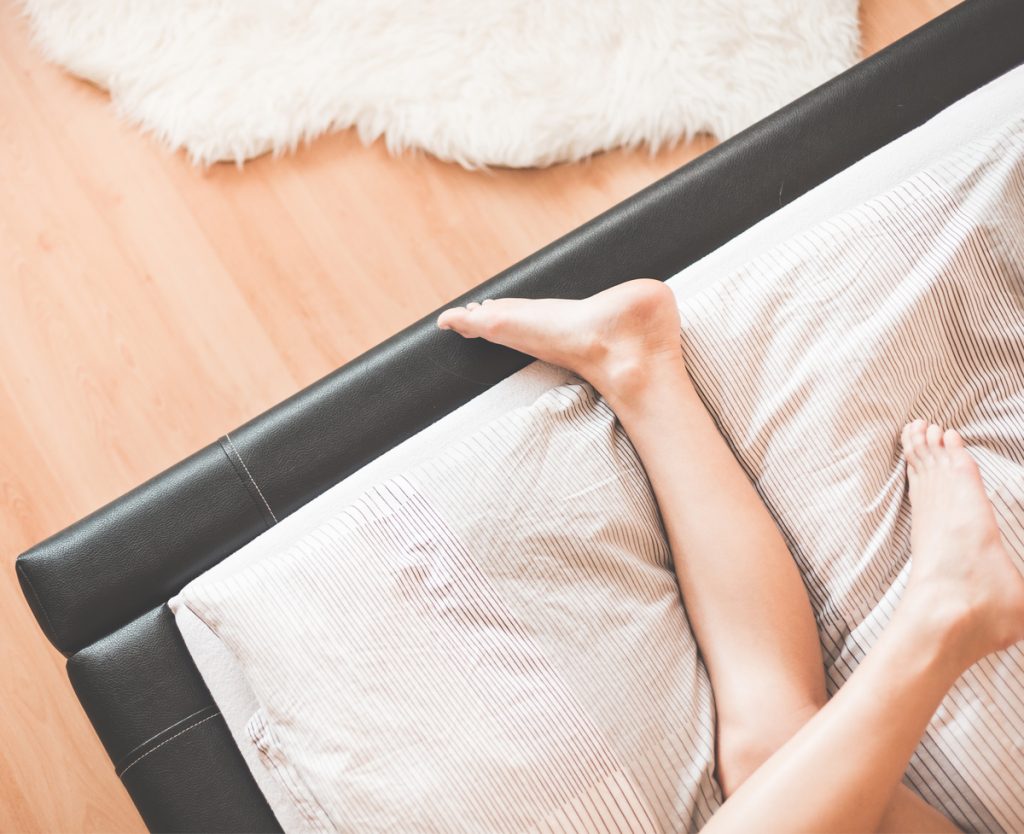 restless legs in bed
